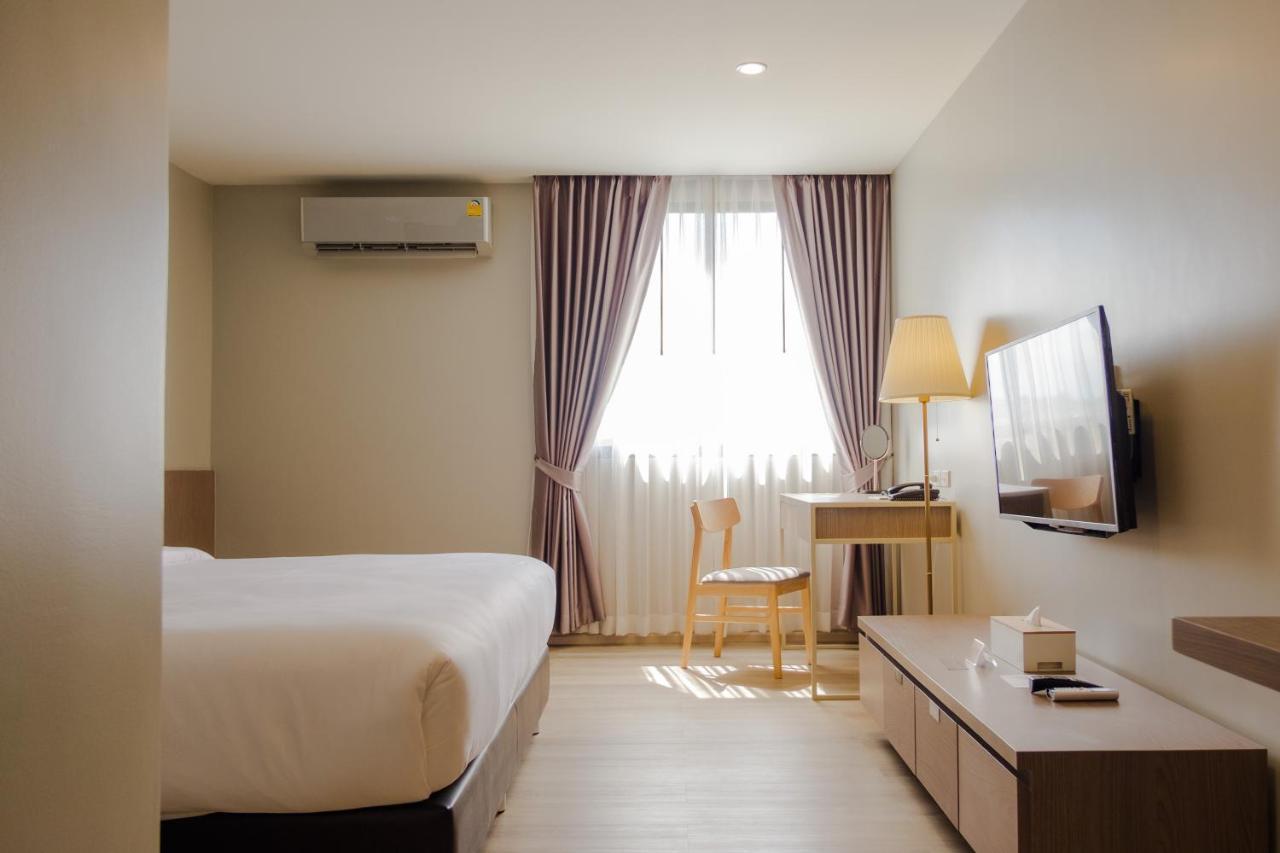 The Rise Suites Hotel, Chiang Mai - Sha Extra Plus Екстер'єр фото
